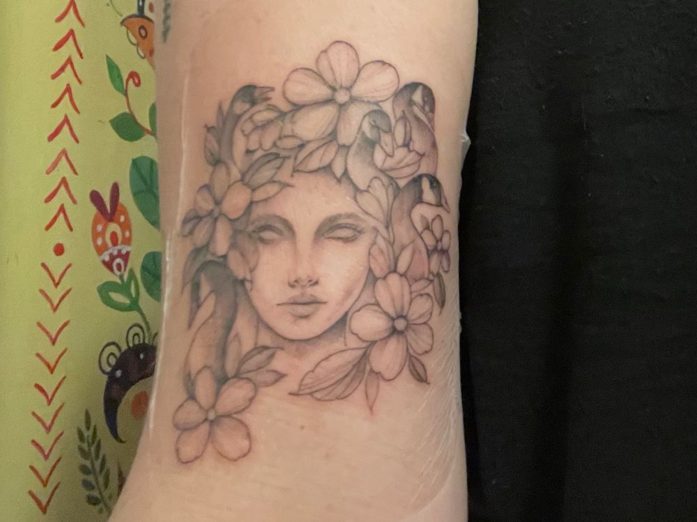 New tattoo on my bicep. Medusa with geese in place of snakes. Me-goose-a