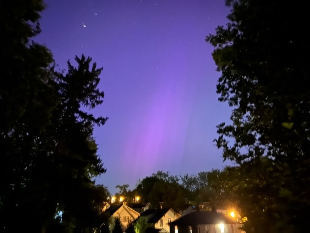 The Aurora borealis, visible in central Kentucky at about 38 degrees latitude.