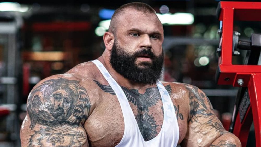 Le bodybuilder "le plus monstrueux du monde", Illia "Golem" Yefimchyk, est mort à 36 ans