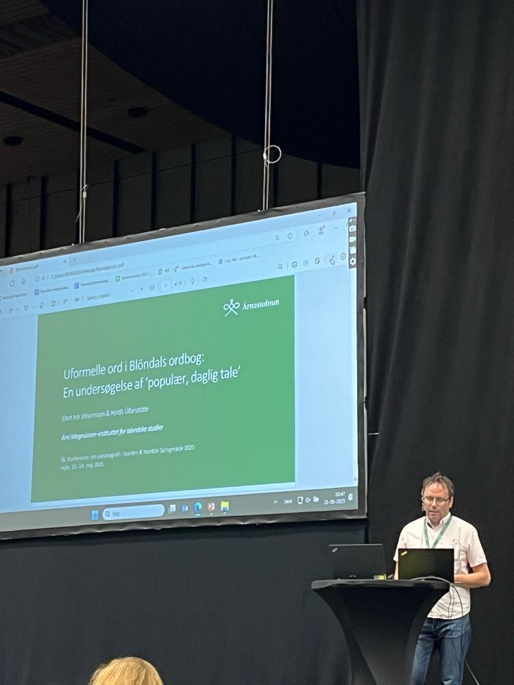 Ellert Þór Jóhannsson gives the talk, “Uformelle ord i Blöndals ordbog: En undersøgelse af ‘populær, daglig tale’”