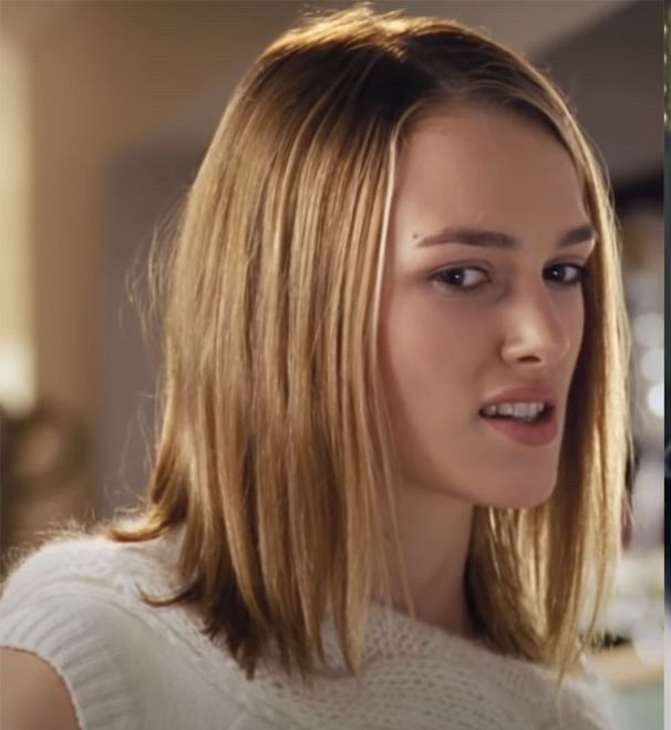 Keira Knightley at door