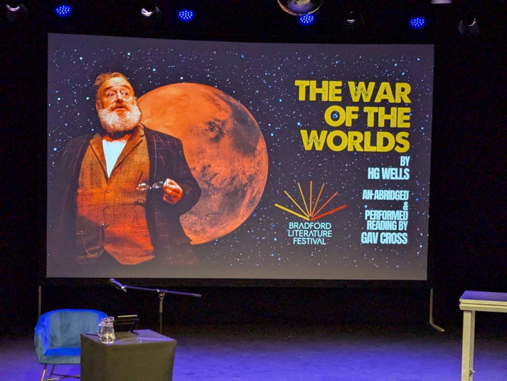 The War of the Worlds performance by Gav Cross