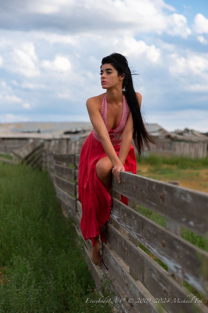 An alternative portrait of the same model.