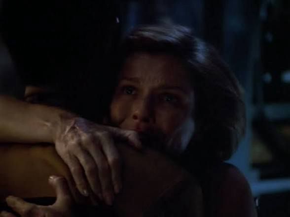 Janeway says goodbye to Tuvok.