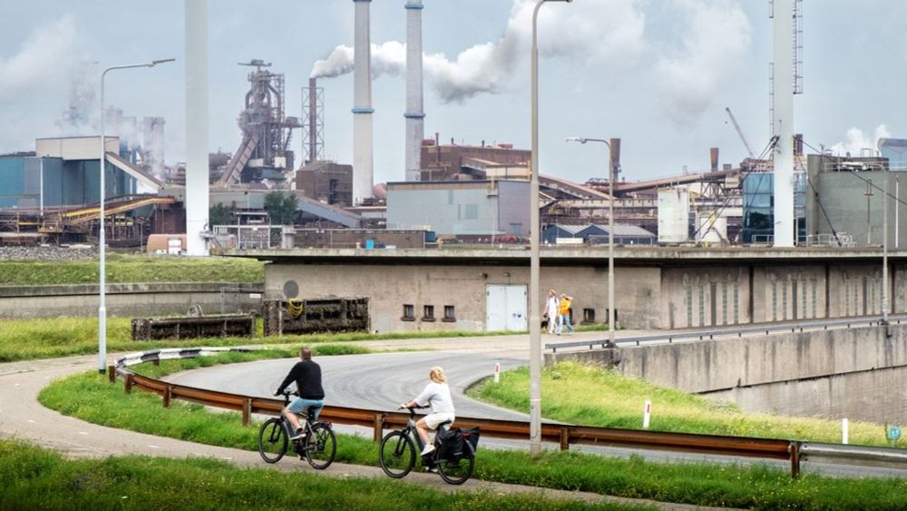 Het bedrijf stelt al zeker anderhalf jaar richting de overheid dat staalslakken een "essentieel onderdeel" zijn van de onderbouwing van deze plannen.
