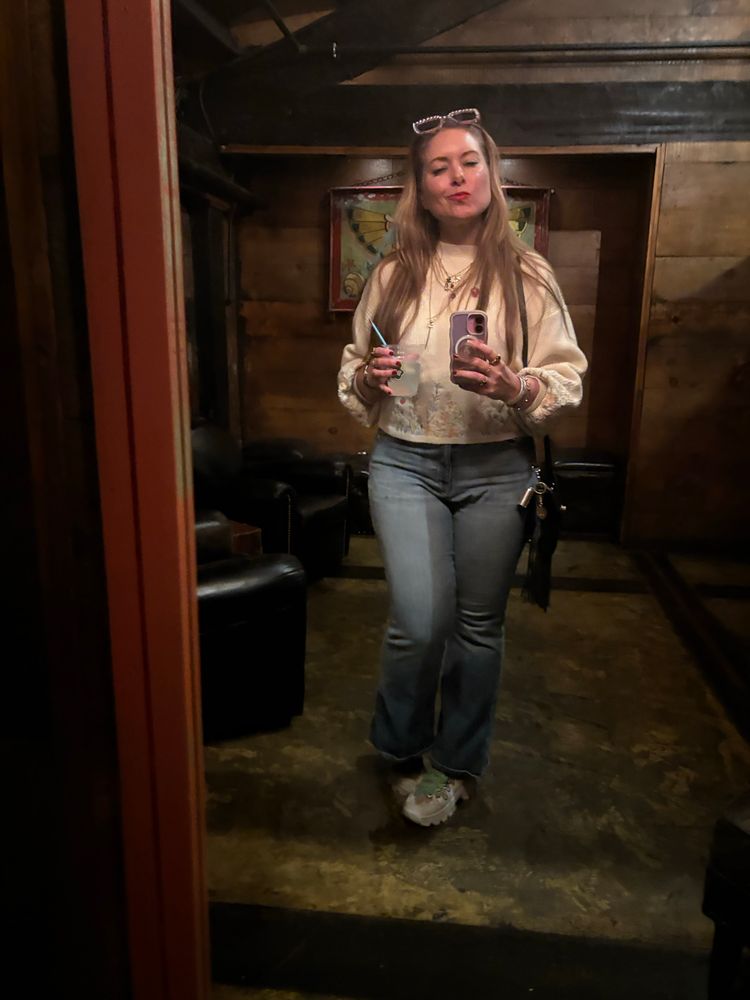 Traditional Brooklyn bowl mirror selfie 