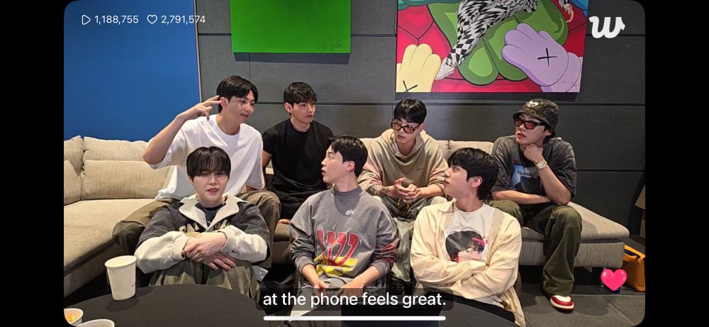 Screenshot from the first BTS live after military discharge shows 7 members