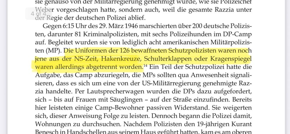 Ein Zitat von der verlinkten Webseite, das besagt, dass die Polizisten von den alten NS-Uniformen nur die Hakenkreuze, Schulterklappen und Kragenspiegel entfernt hatten.