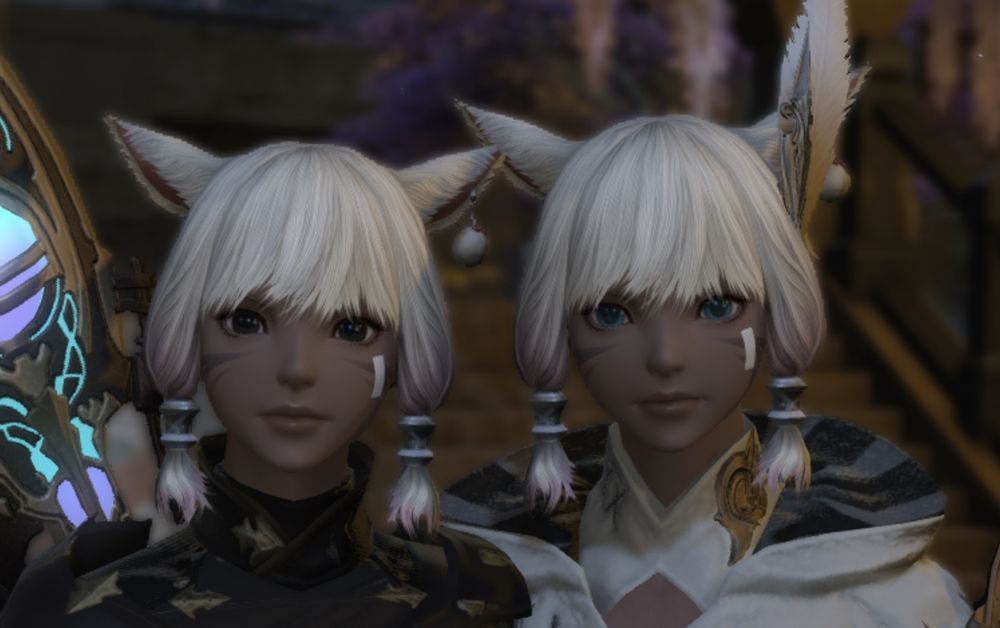 in game rendition of the difference between clone and 'normal' DT. the biggest difference being the color of the eyes. DT has blue where as the clone has black.