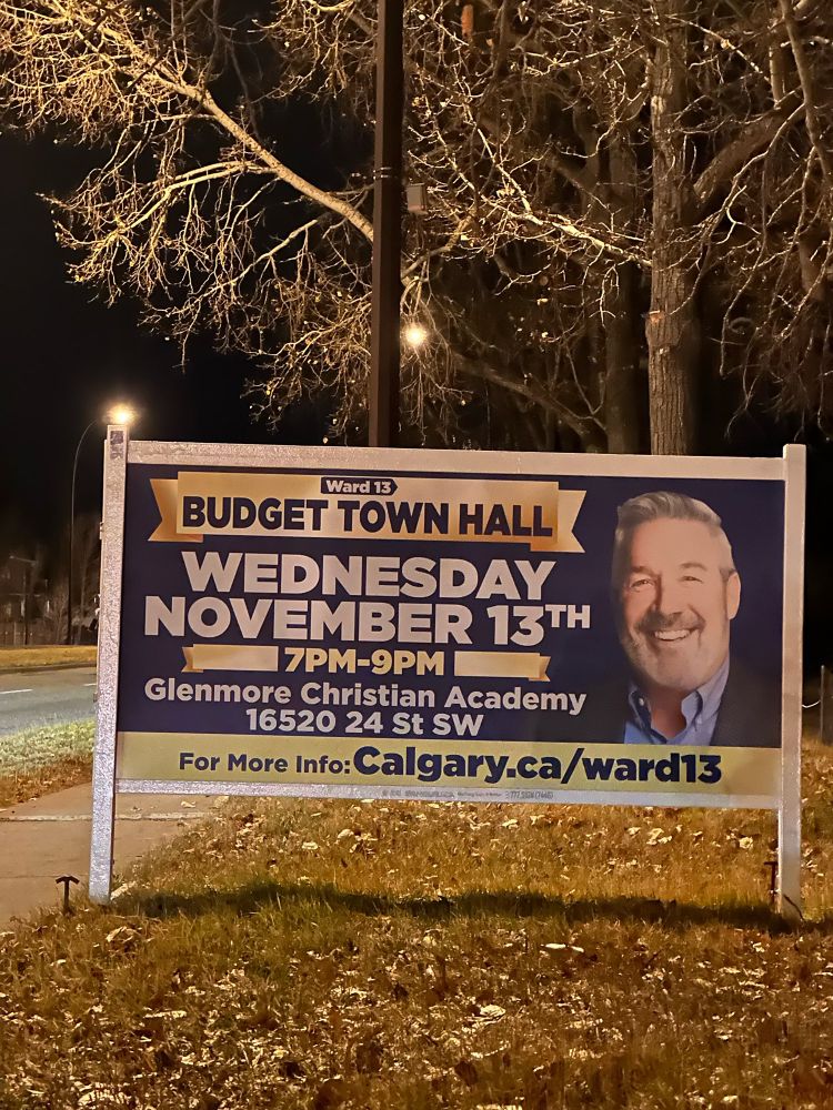 A street sign advertising City Councillor Dan McLean’s town hall on Nov. 13. 