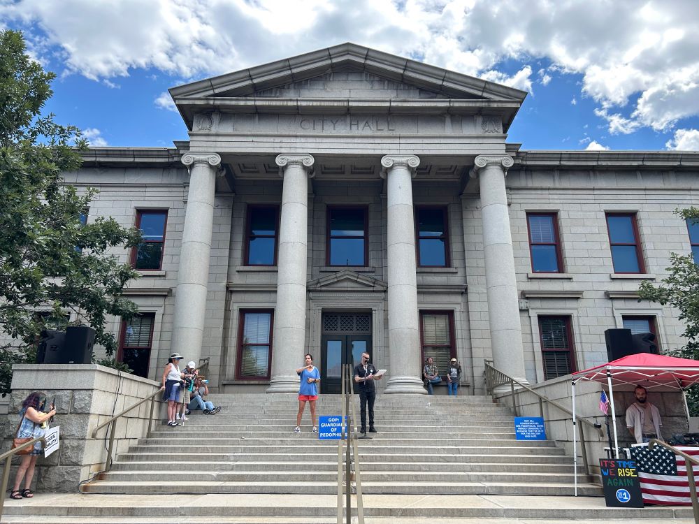 Co Springs City Hall