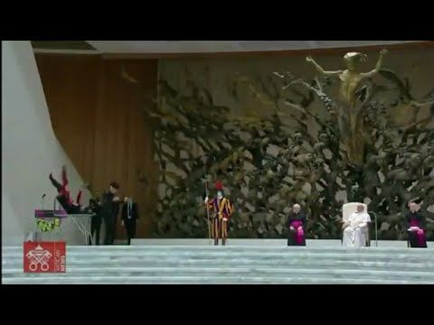 Megalovania being played in front of the pope
