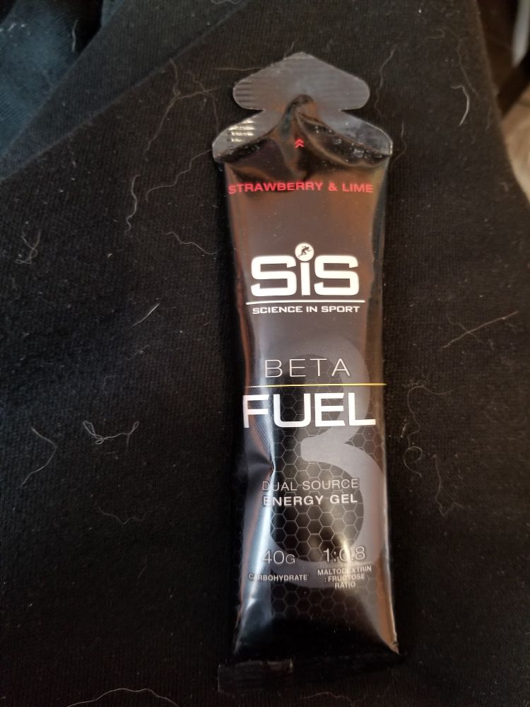 a endurance gel packet, with "beta fuel" and "sis, science in sport" on it