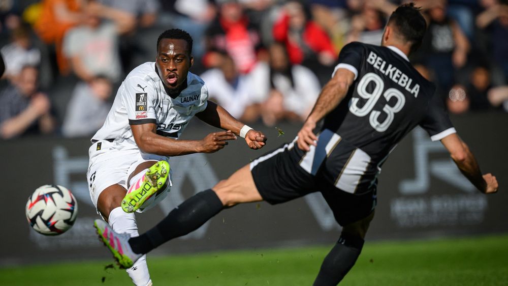 Arnaud Kalimuendo quitte Rennes pour Nottingham Forest - France | République française