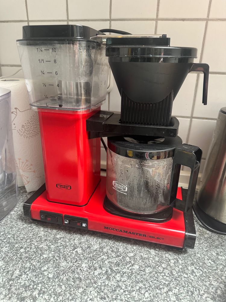 Kaffeemaschine in rot