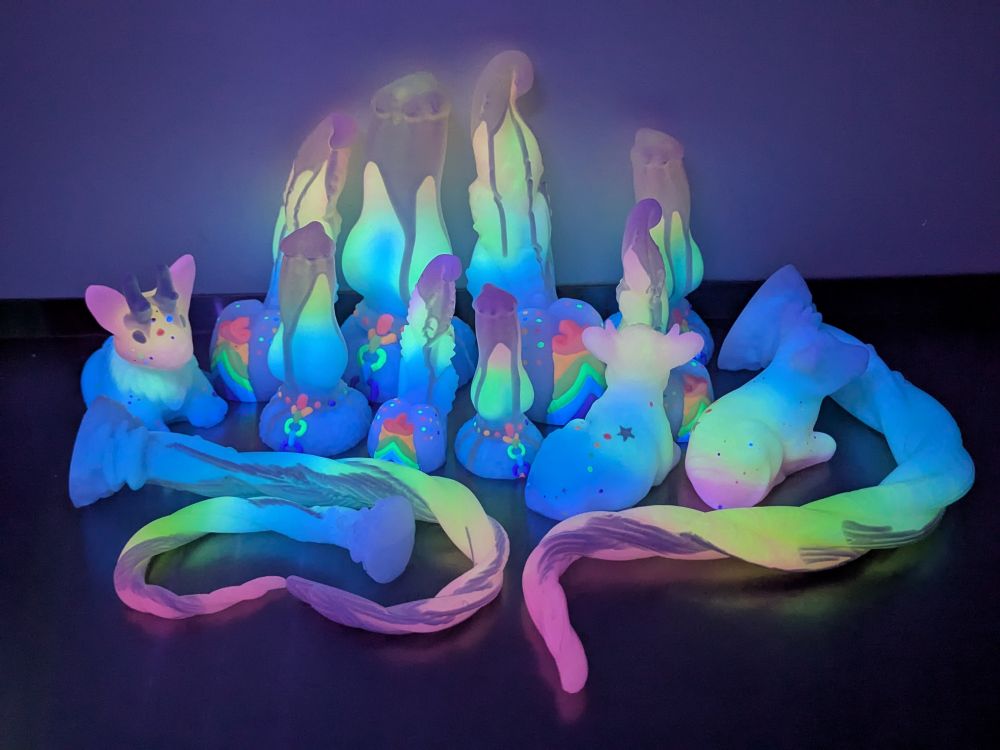 Bright rainbow UV of the same batch