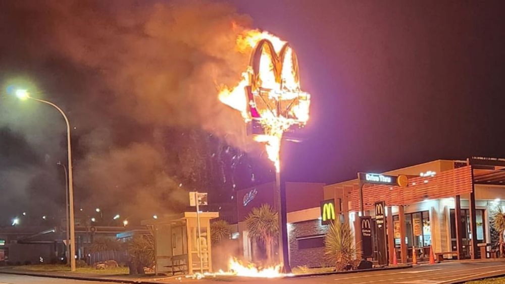 Golden Arches ablaze in Auckland McDonald’s fire