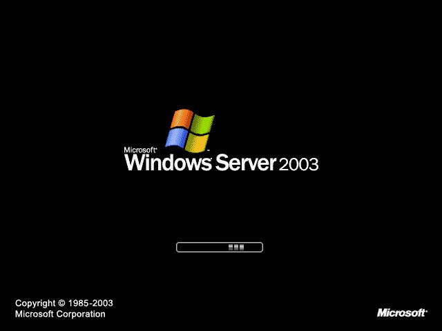 Windows Server 2003 boot screen.