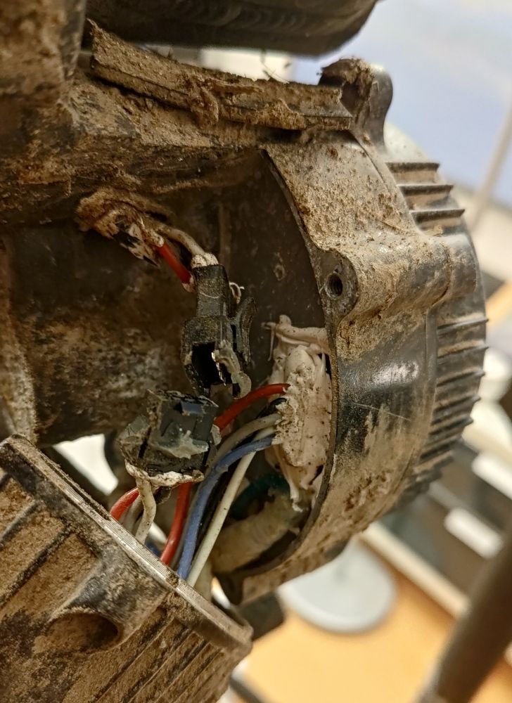 Innenansichten eines verbastelten demontierten Bafang-Nabenmotors