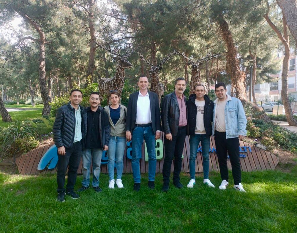“Biz yenilirsek kalkar yine deneriz,onlar yenilirse sonları olur”

Emekçiler hakkını belki yarına bırakır ama kimsenin yanına bırakmaz!
