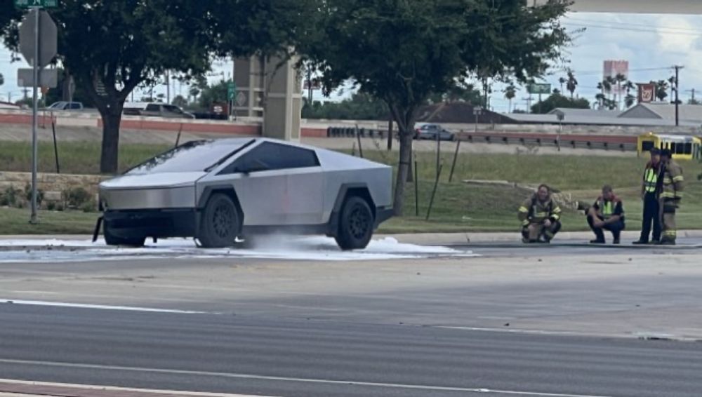 Cybertruck on fire in front of Bass Pro Shop in Harlingen