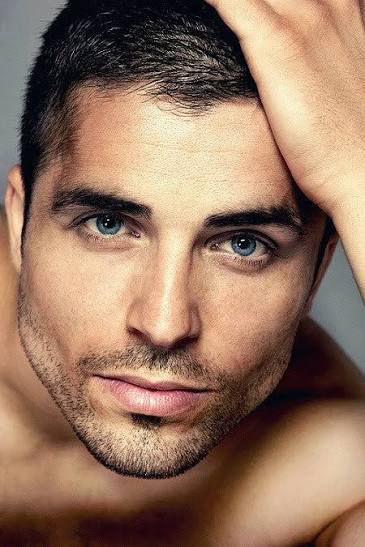 Models name not listed to credit 