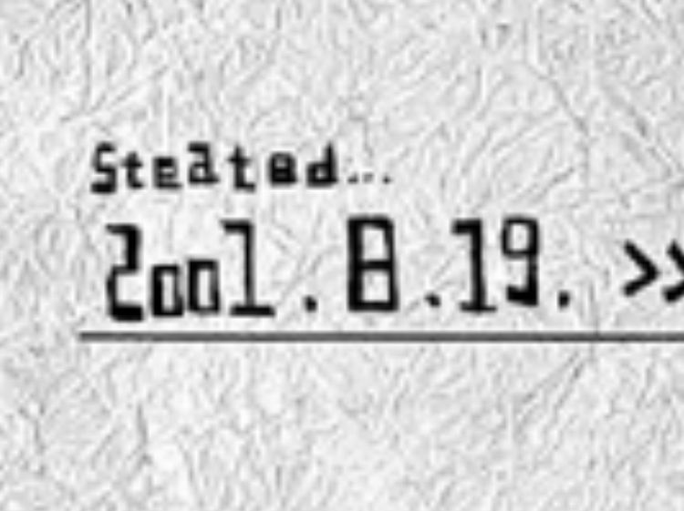 左側の自由帳の拡大画像。「started」と書くべきところが「steated」になっている