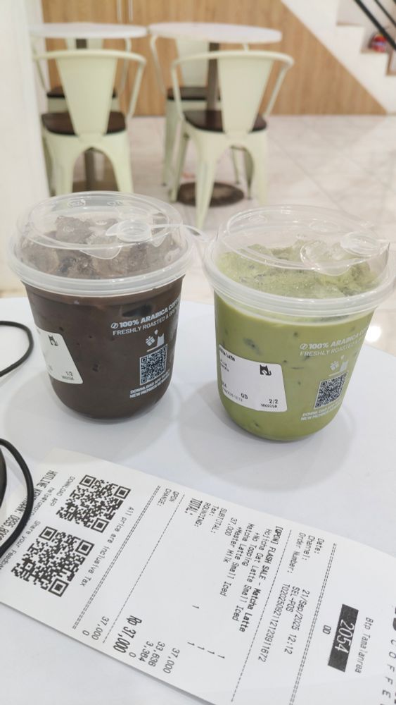 トモロコーヒーのほうじ茶と抹茶ラテ