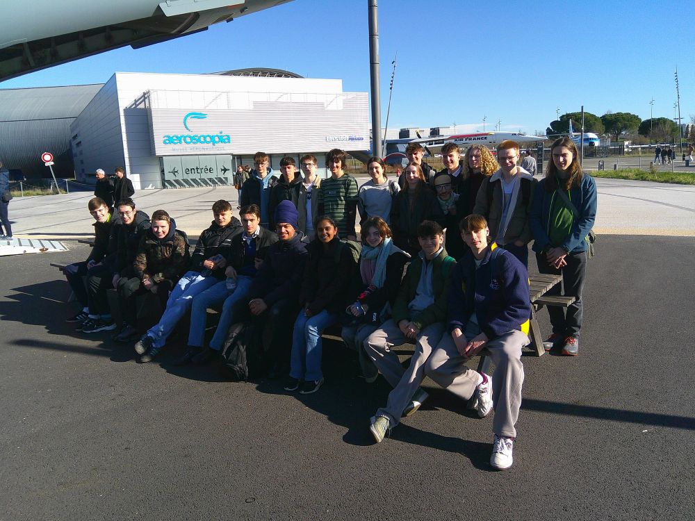 Students outside the Airbus museum