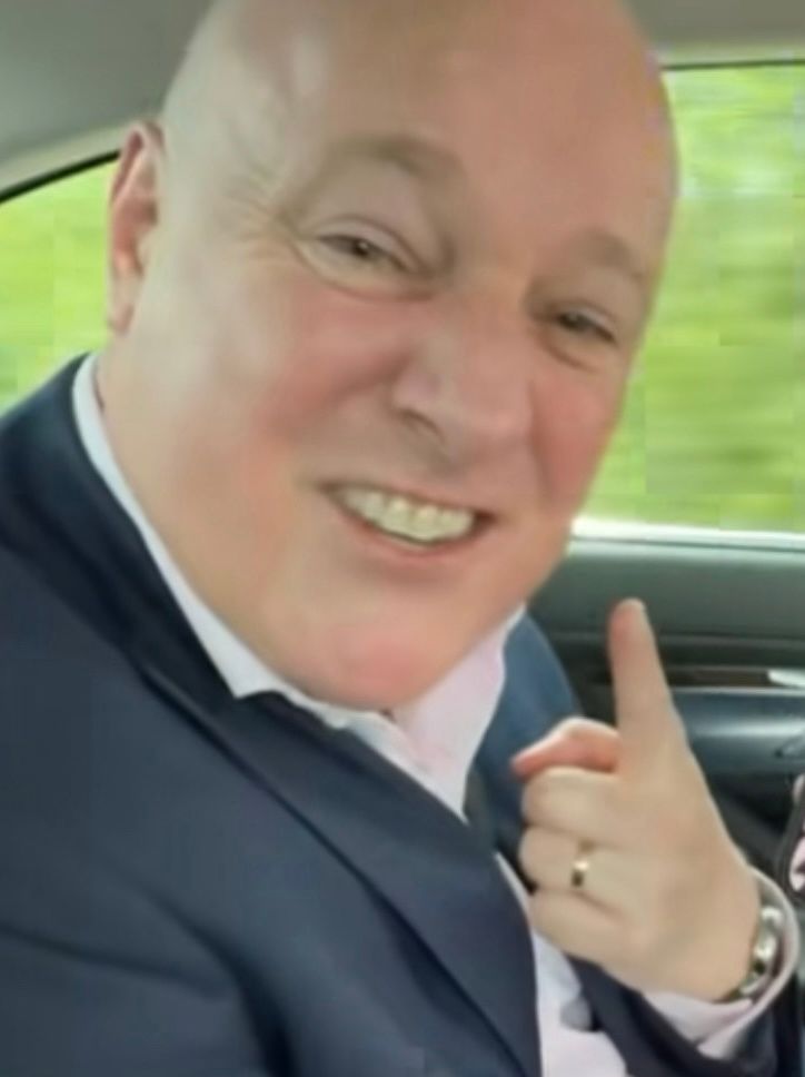 This guy
Chris Luxon’s smooth pate and rictus grin as he points to himself with tiny child like hands that have never done a days work in their life