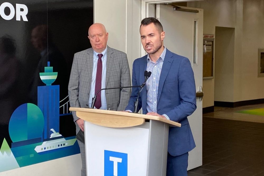 'Shocking' report claims pending transit cuts will cost $1,000/person: Mayors' Council