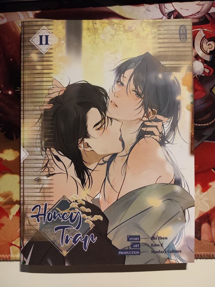 Photo of the german edition from the danmei named "Honey Trap Vol. 2"