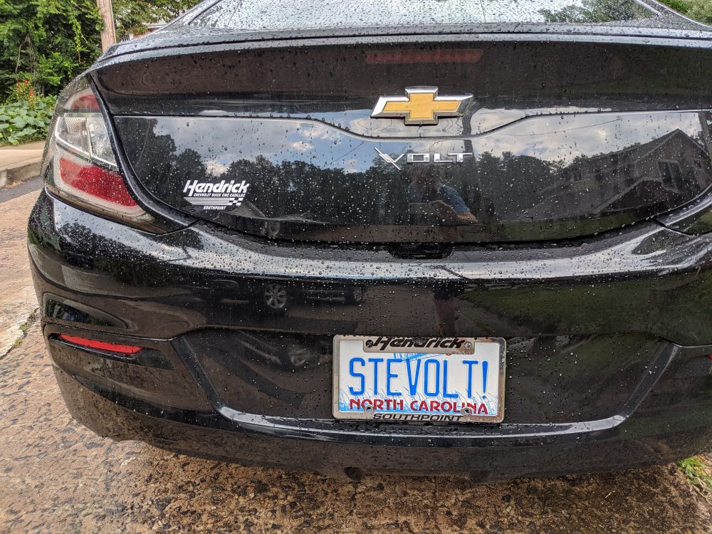 A Chevy Volt car with the license plate "STEVOLT!"