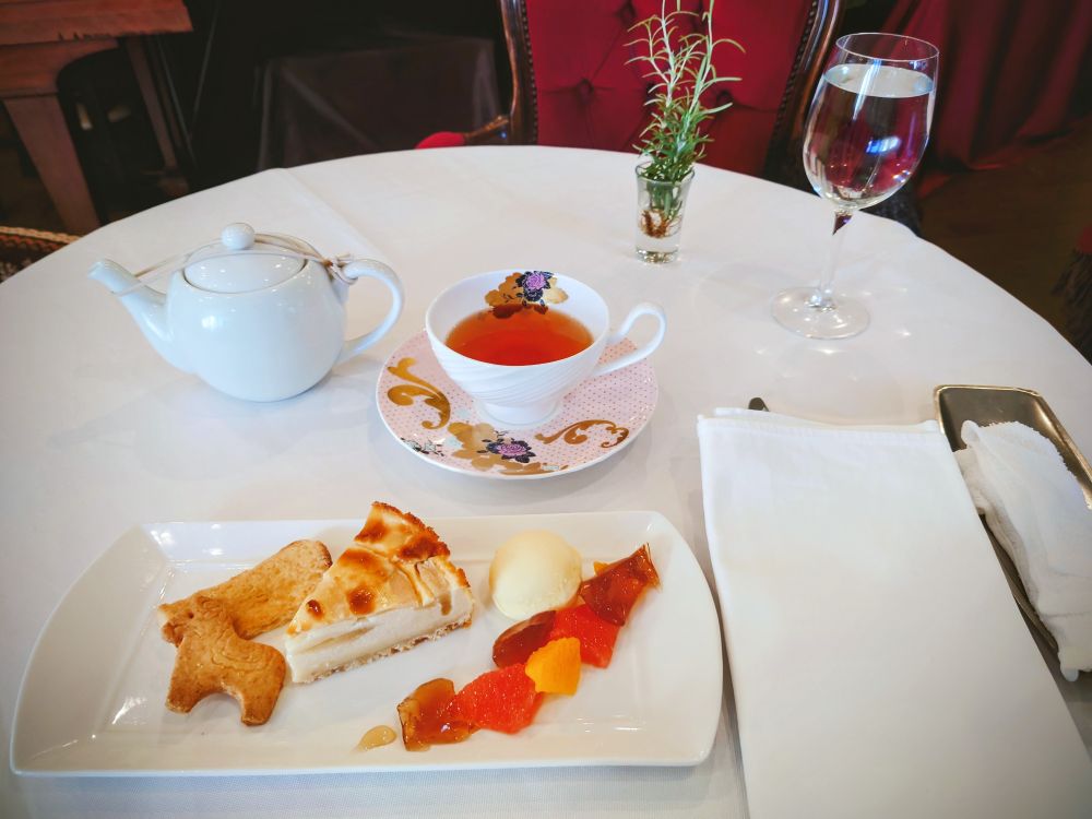メイフェアスイーツとお茶