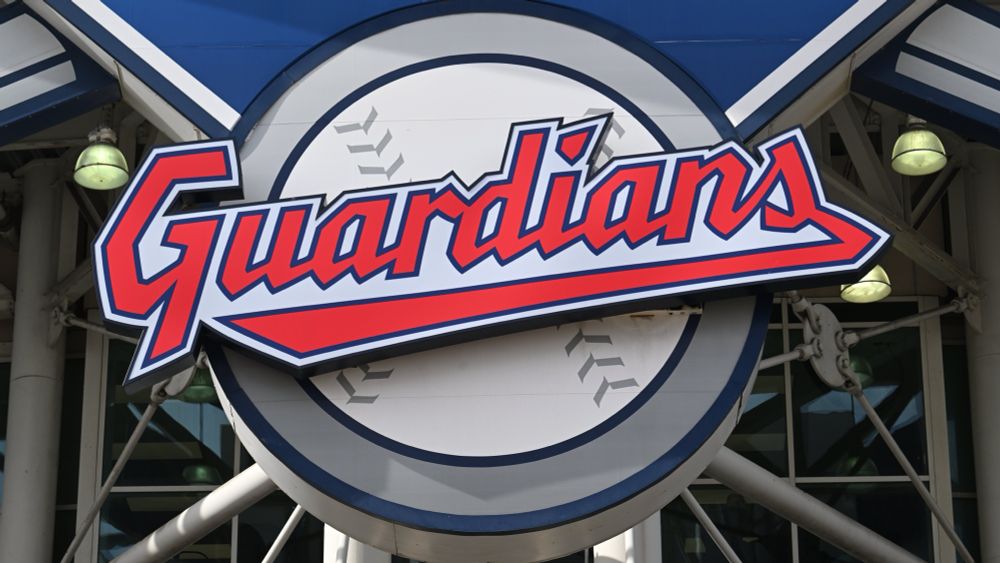 Guardians make ALDS roster adjustment ahead of Game 2