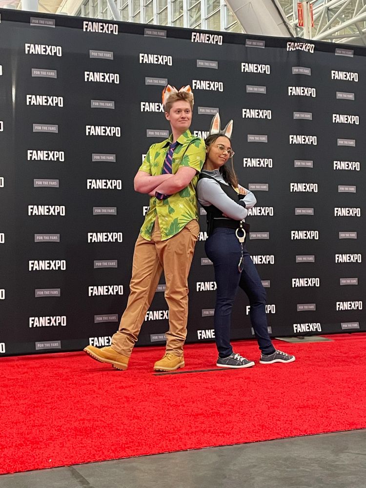Cosplayers dressed as Judy and Nick from Zootopia