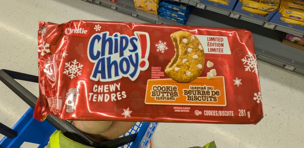 A bag of a Cookie Butter Inspired Chewy Chips Ahoy - they taste great. Really in that speculoos flavor zone, but with that classic Chewy Chips Ahoy texture.