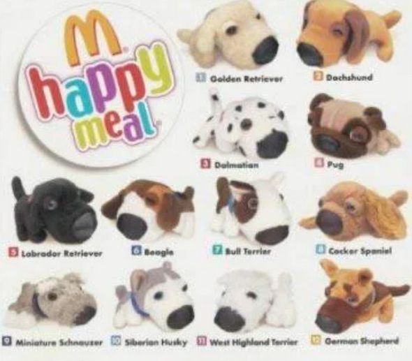 Coleção de chaveirinhos dados no McLanche Feliz que eram cachorrinhos de diversas raças diferentes, todos estilizados pra ser cabeçudos com narigões