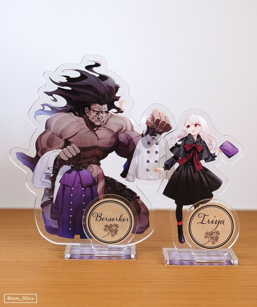 イリヤとバーサーカーのアクリルスタンド