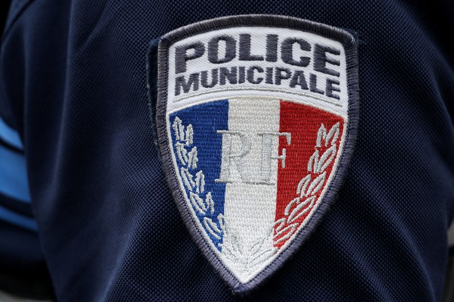 Un policier municipal frappé lors d'une ronde dans une petite ville du Doubs, les agresseurs ont pris la fuite en voiture