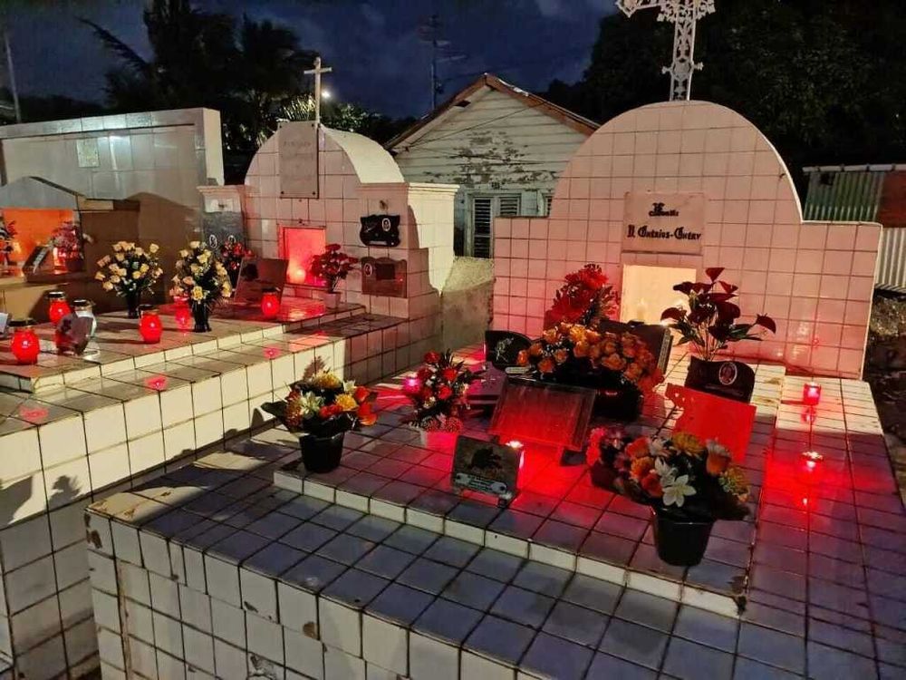 [EN IMAGES] Les lumières de la Toussaint : une tradition en perte de vitesse ?