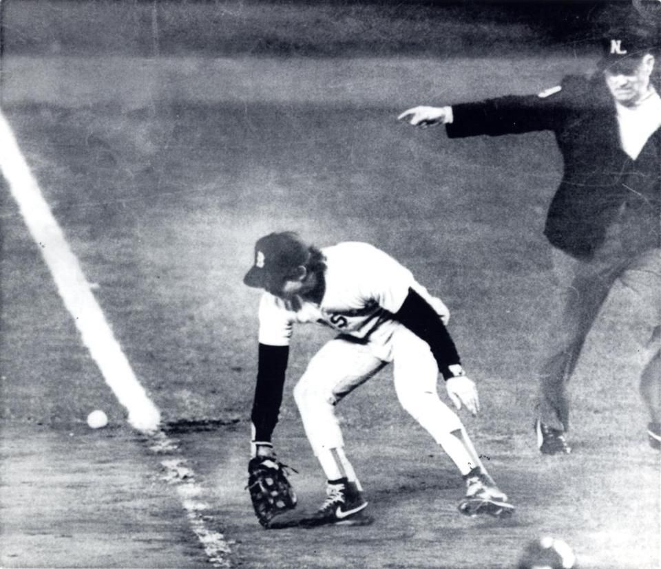 Bill Buckner is having a very bad day in 1986.
