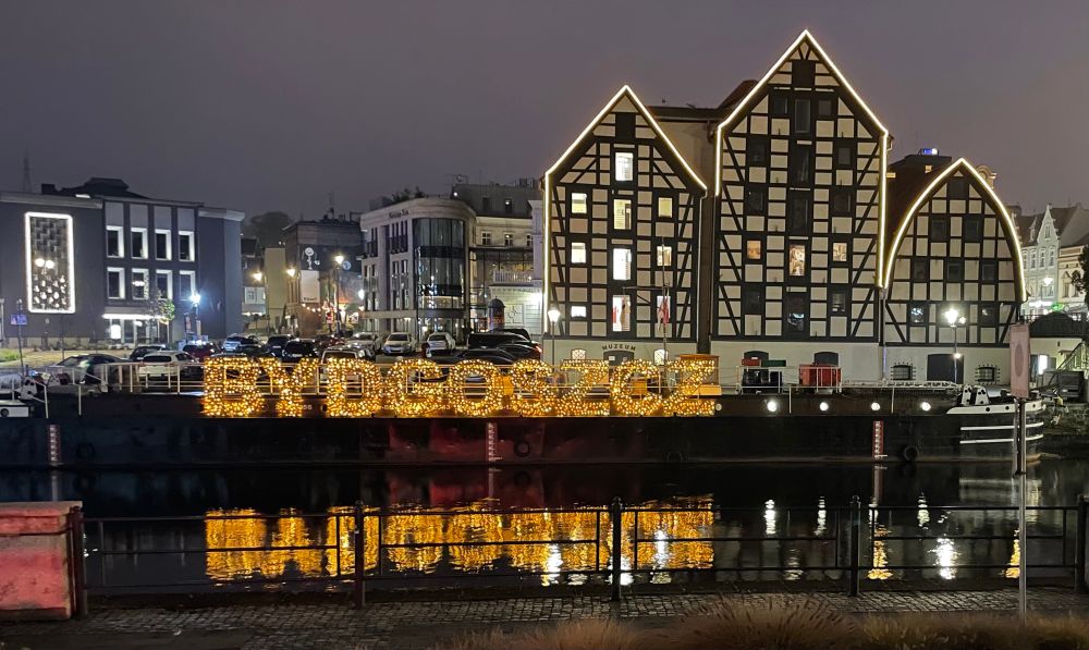The Spichrze (granaries) on the Brda river that flows through Bydgoszcz are iconic symbols of the city’s trading past. Dating from the 18th–19th centuries, they reflect Bydgoszcz’s role as a grain-storage and transport hub on the Vistula–Oder route. Today they’re a landmark on the riverside, representing Bydgoszcz’s heritage and its revival through careful restoration.