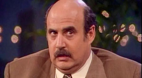 Hank Kingsley of Thr Larry Sanders Show, suggested to Dean Cain that he did not want to be introduced at The People’s Choice Awards by a emcee with a speech impediment, thus being introduced as “Thuperman.”