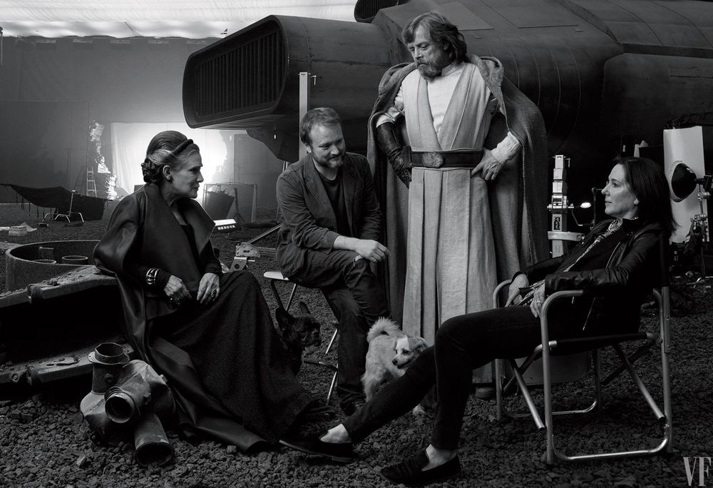 Carrie Fisher, Rian Johnson, Mark Hamill, Gary Fisher and Kathleen Kennedy on the set of "Star Wars: The Last Jedi" (2017).

