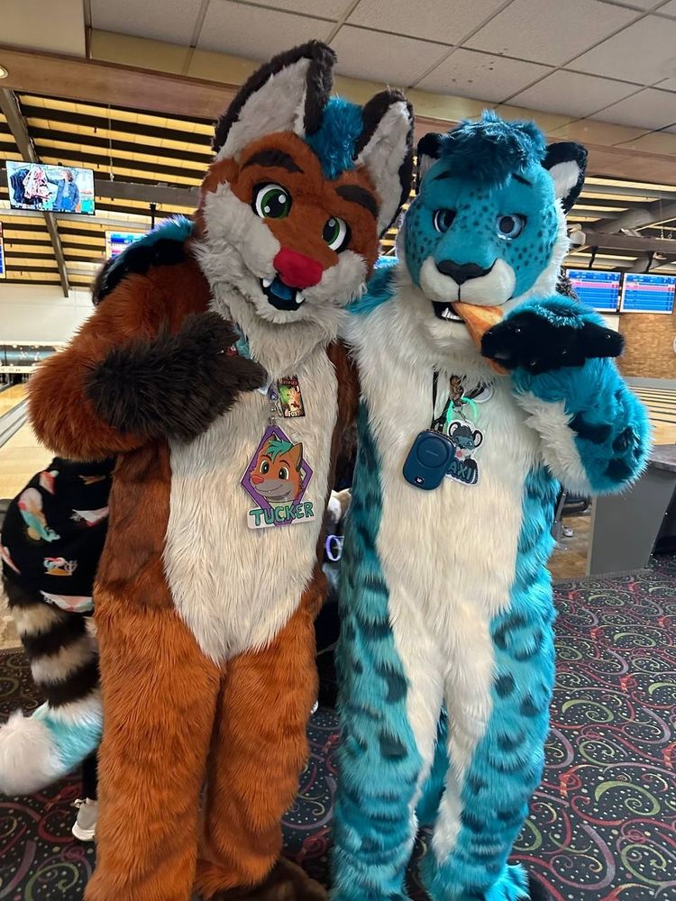 Me and the blue snep, Daxi! They just got their bodysuit that morning!