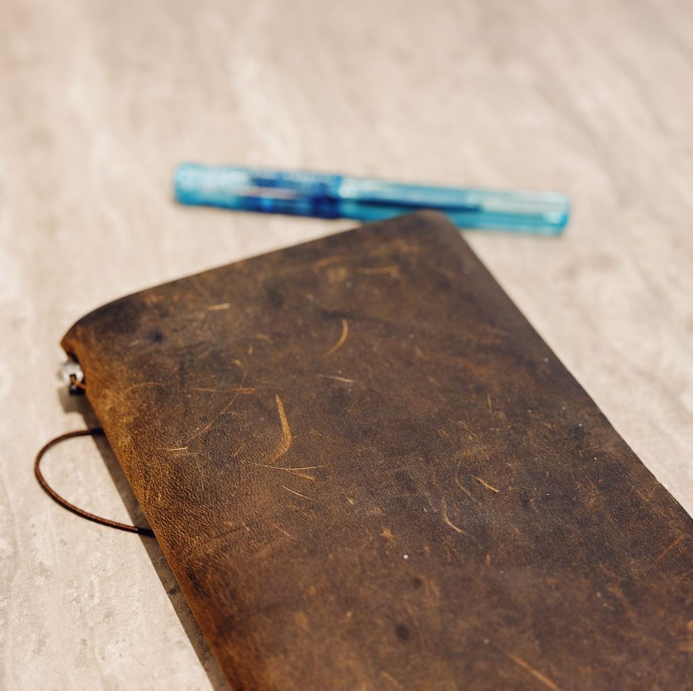 トラベラーズノートと万年筆kakuno