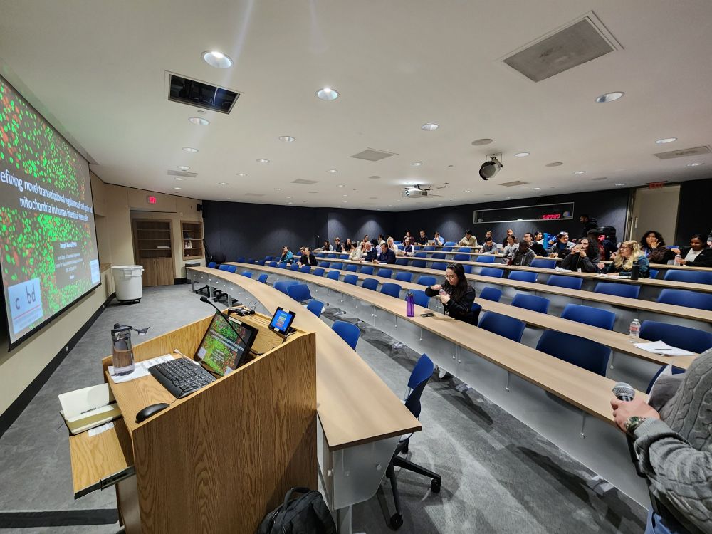 The conference room at Baylor College of Medicine filling up with people before my seminar.