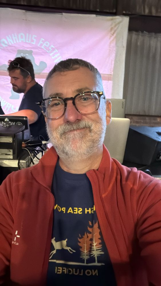 Si, looking a bit smug, lolling up against the sounds about to see Sea Power