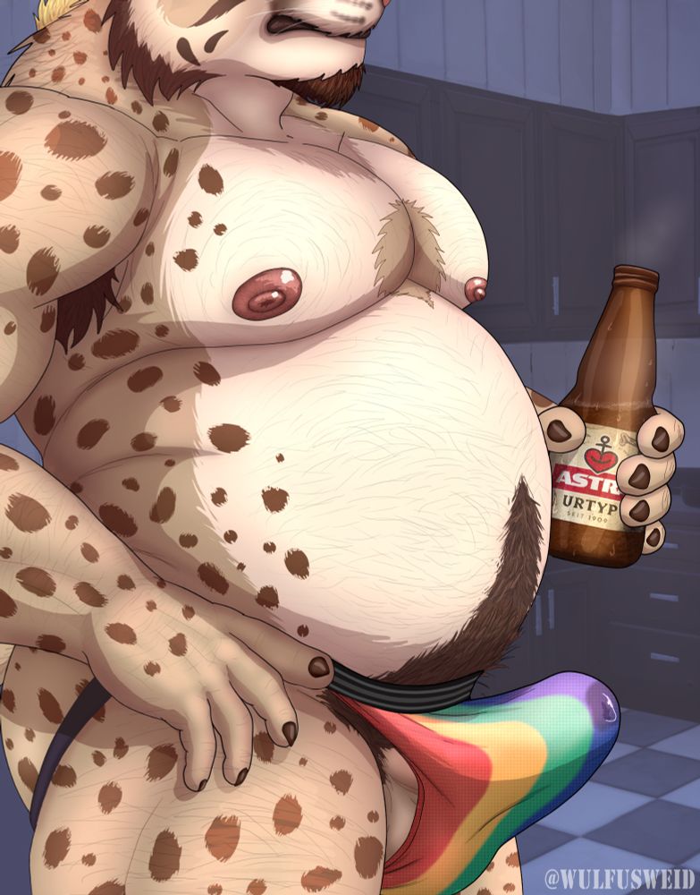 (see alt from the previous picture in thread) - the lynx seems to be aroused in that jock.